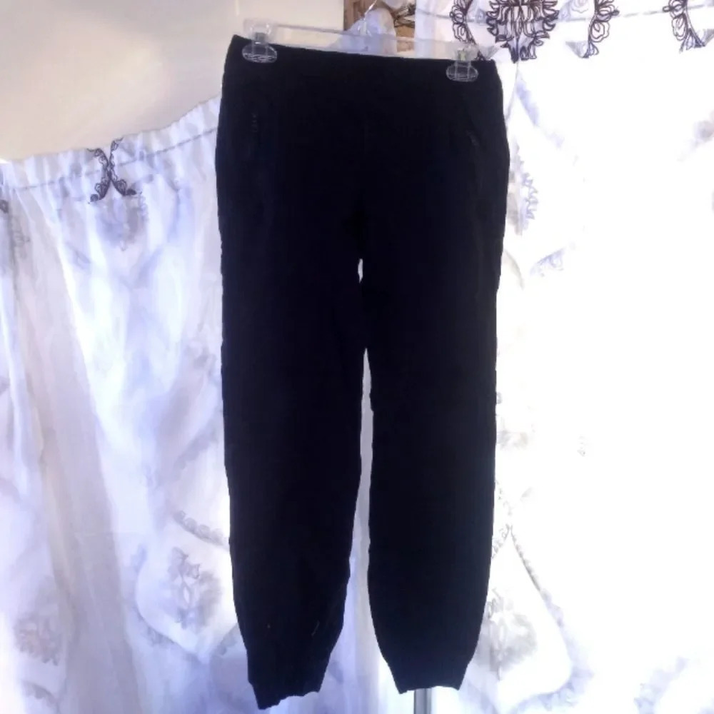 One point one jogger size (14/16) { Bag V }